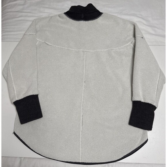 Free People L/XL Mountain Dreamin’ Reversible Fleece Cream Combo Gray 1/2 Zip - Picture 4 of 8